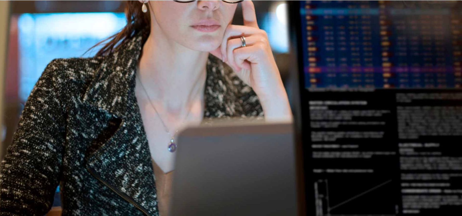 - El Gobierno pone el foco en los algoritmos: esto es lo que debes saber antes de usar la Inteligencia Artificial en la empresa El gobierno controla el uso de algoritmos de la inteligencia artificial en las empresas.