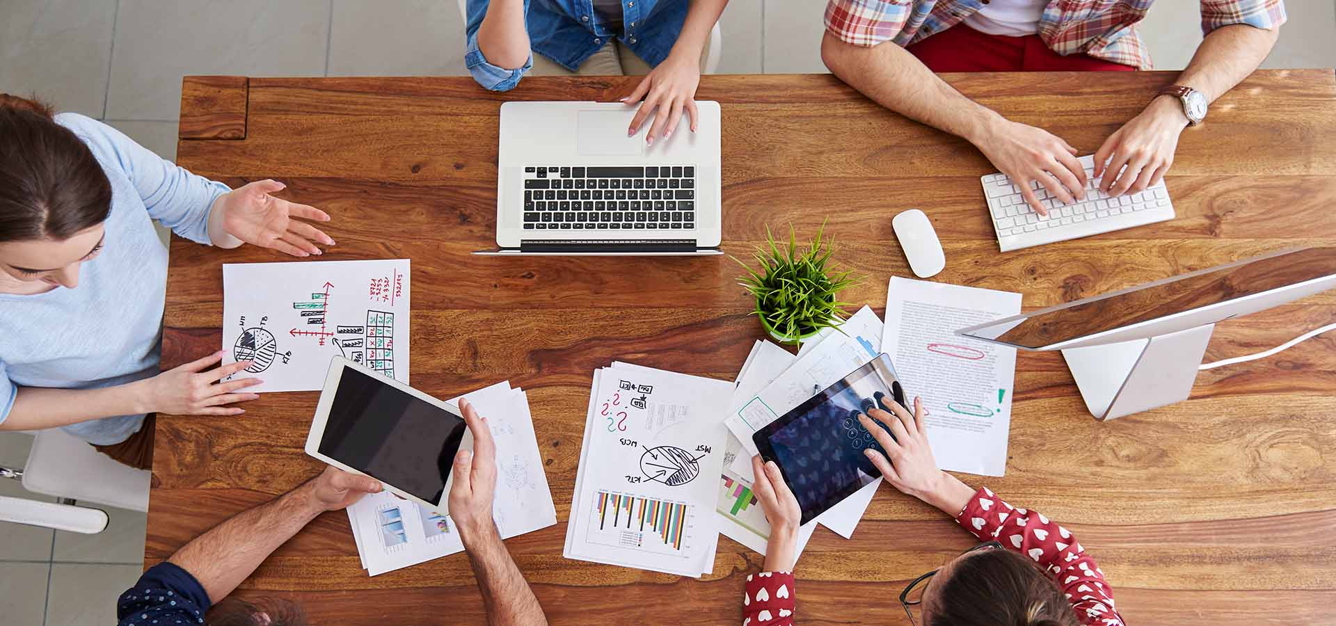 - ¿Qué es el gobierno corporativo en Colombia? El gobierno corporativo sirve para la toma de decisiones