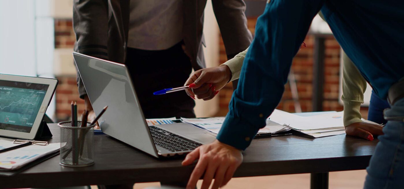 El uso de las herramientas para Business Intelligence se centra en la recopilación de datos de manera automática..