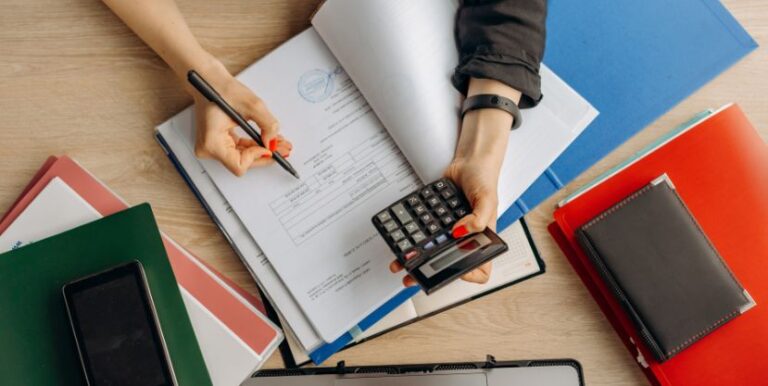 No âmbito do calendário fiscal, as obrigações fiscais anuais de uma empresa têm datas certas
