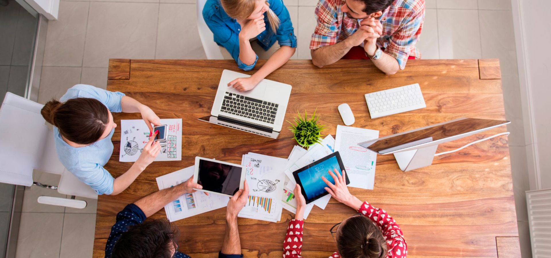 Tickelia - La importancia del trabajo en equipo en la contabilidad: claves para una eficiente colaboración en la empresa