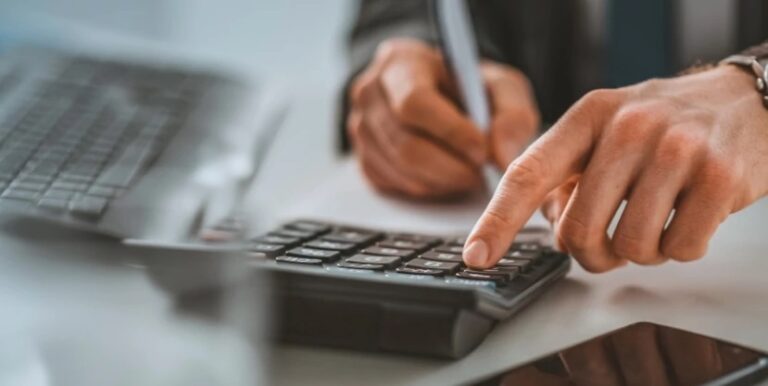 A gestão de tesouraria é um dos pilares fundamentais na gestão financeira de qualquer organização.