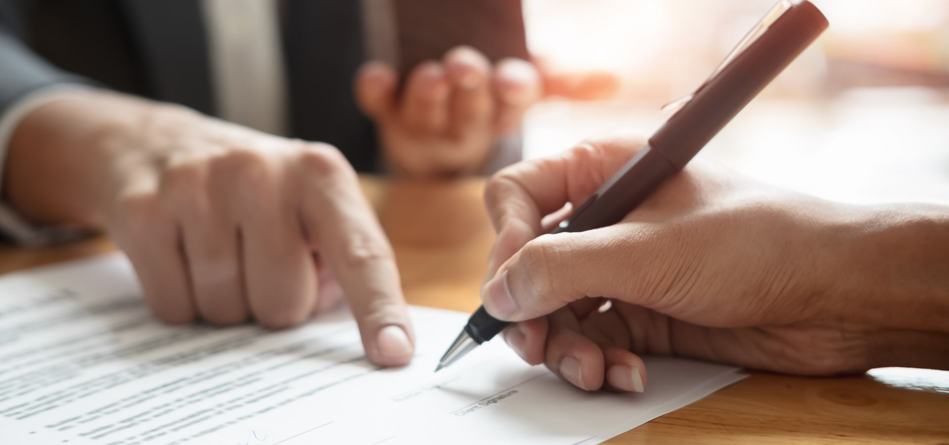 - Novación de contrato: qué es, tipos y ejemplos Efectos legales de la novación de contratos laborales