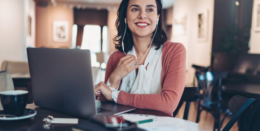 Cómo crear una política de teletrabajo y trabajo híbrido efectiva