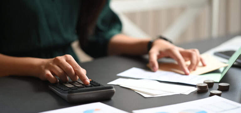 los gastos en contabilidad en empresas colombianas representan un trabajo arduo