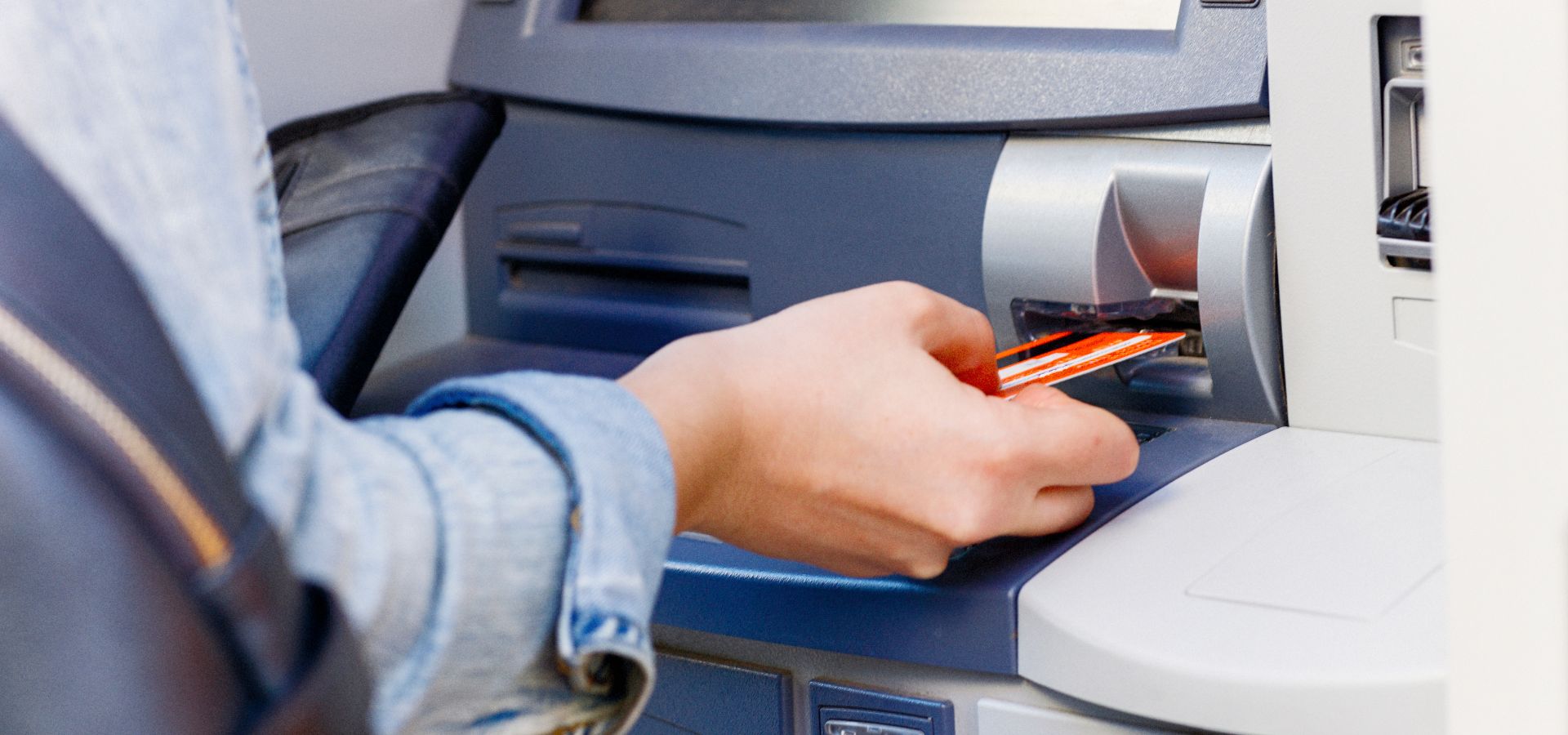 Diferenças entre Multibanco e ATM: Como escolher a melhor opção para suas transações