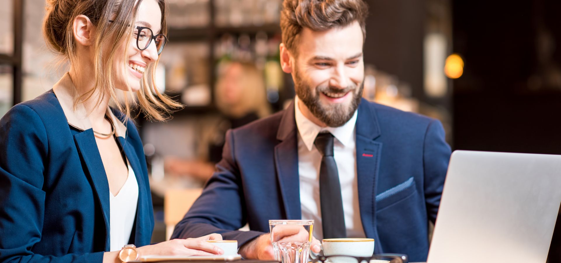 - Generación Z en el trabajo: Cómo atraer y retener talento joven Estrategias para retener el talento de la generación z