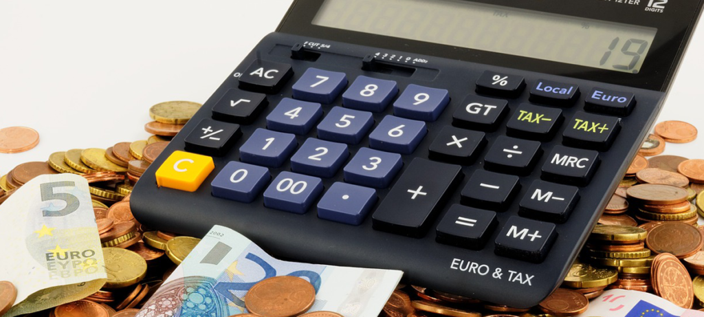 ¿Sabes cómo deducir el IVA de los gastos no deducibles?