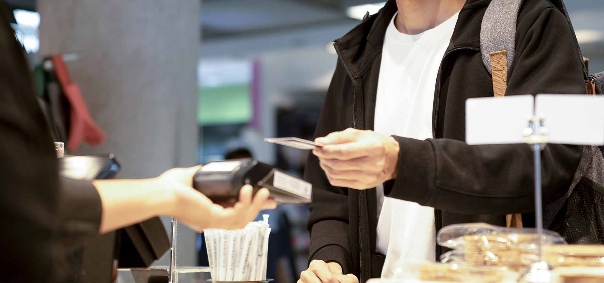 Las tarjetas Visa Tickelia son una buena alternativa al cheque gourmet para empleados en movilidad.